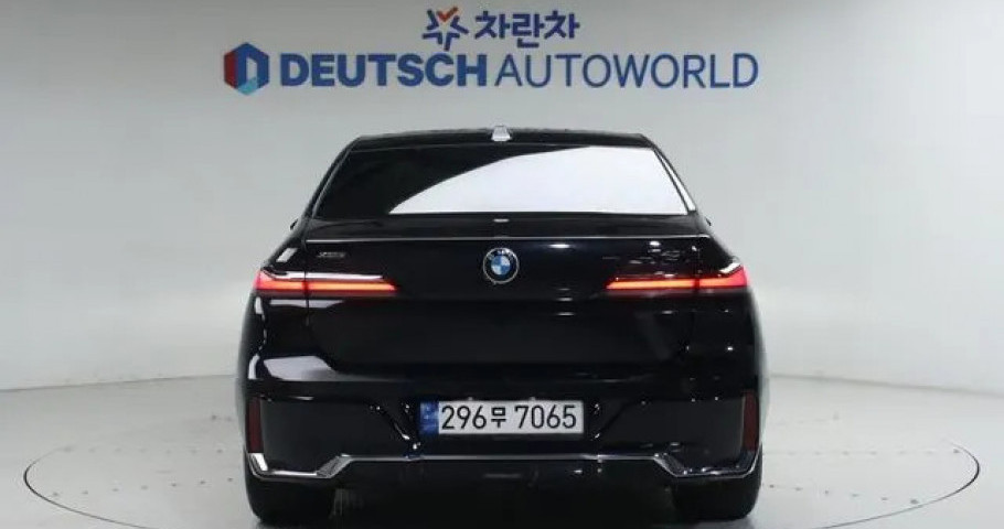 Bmw 7-Series 