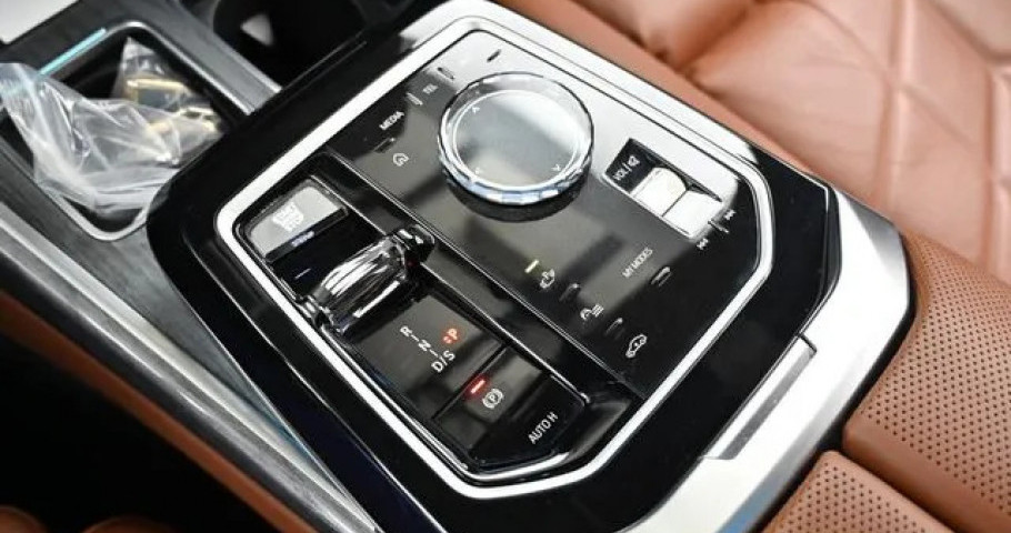 Bmw 7-Series 
