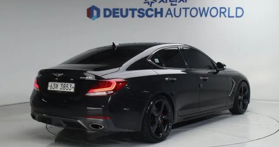 Genesis G70 