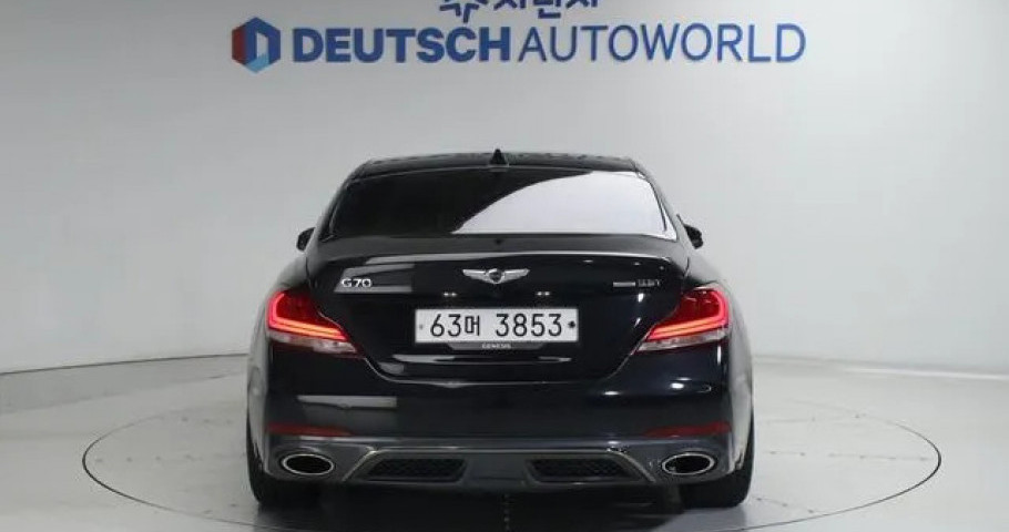 Genesis G70 