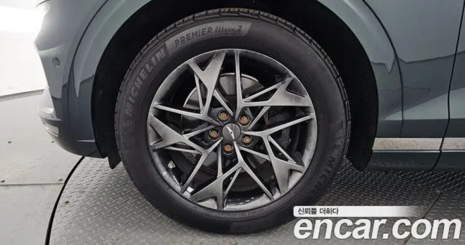 Genesis Gv70 