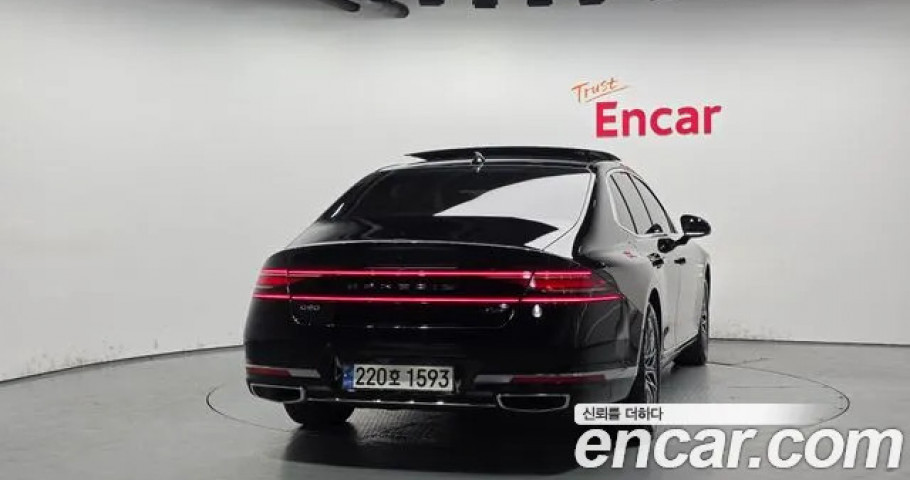 Genesis G90 