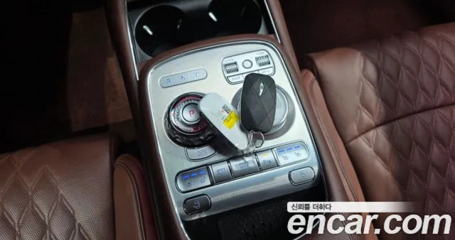 Genesis G90 