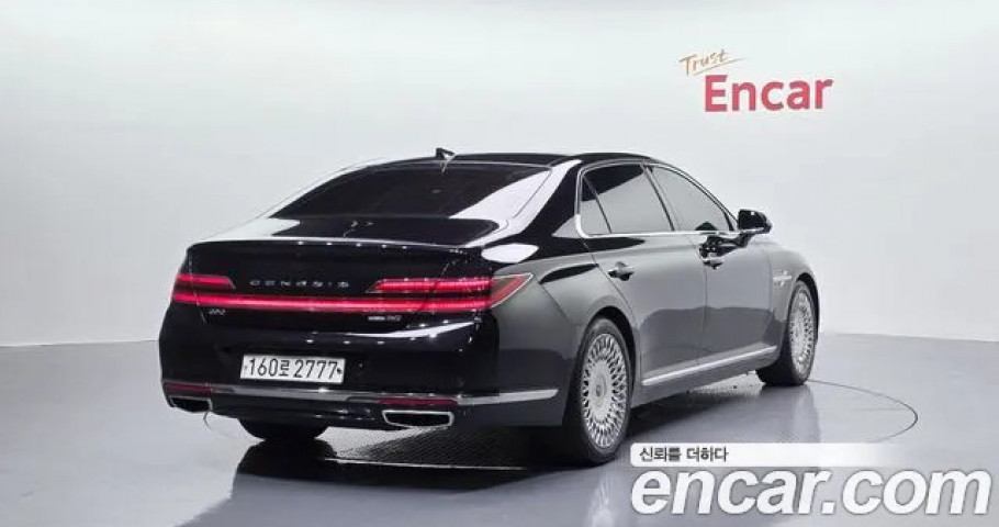 Genesis G90 