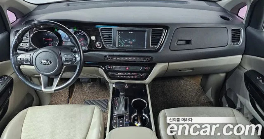 Kia Carnival 