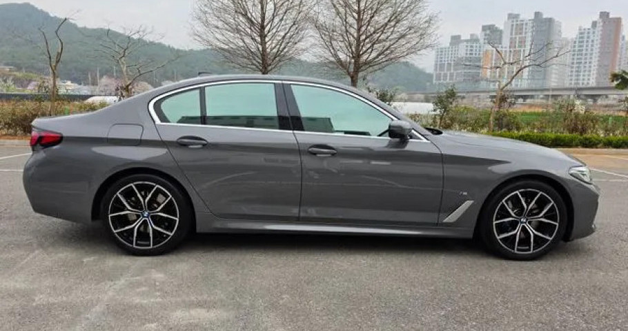 Bmw 5-Series 