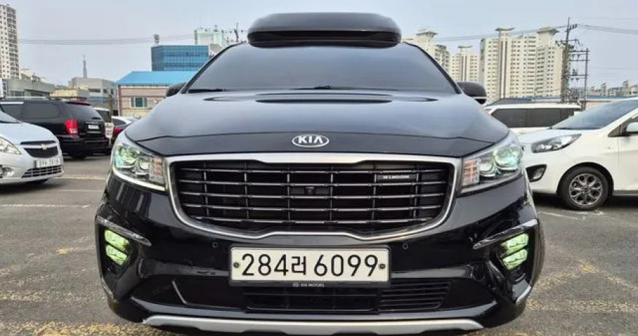 Kia Carnival 