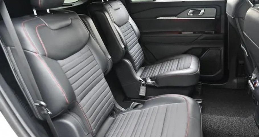 Ford Explorer 