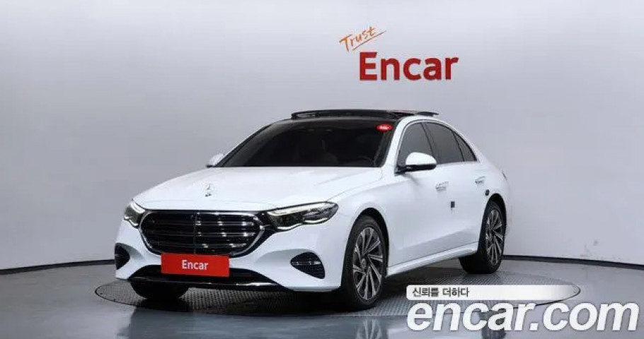 Mercedes-Benz E-Class 