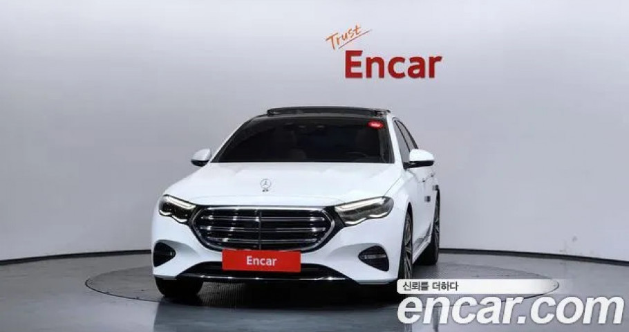 Mercedes-Benz E-Class 