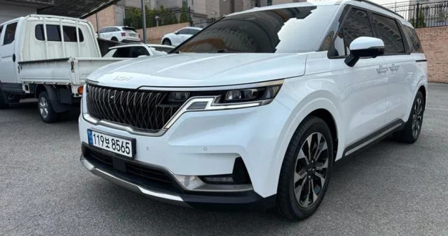 Kia Carnival 
