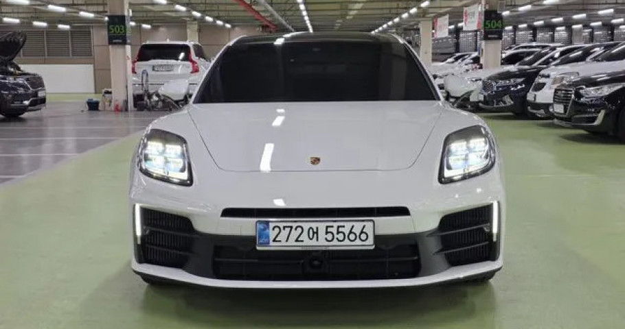 Porsche Panamera 