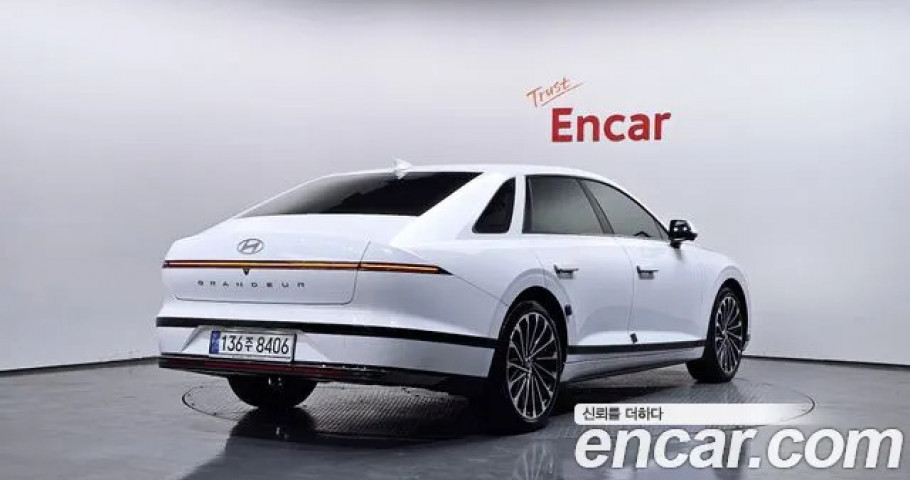 Hyundai Grandeur 