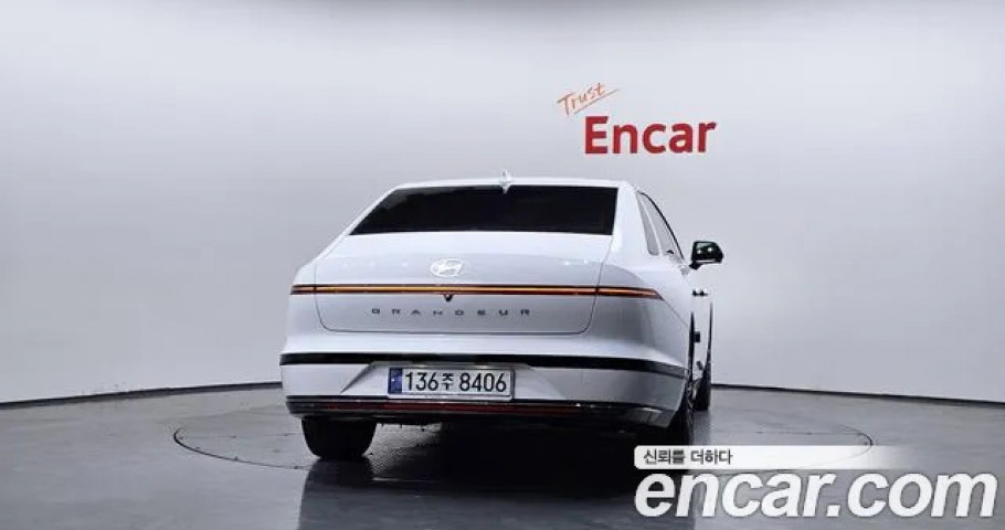 Hyundai Grandeur 
