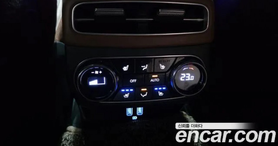 Genesis Gv70 