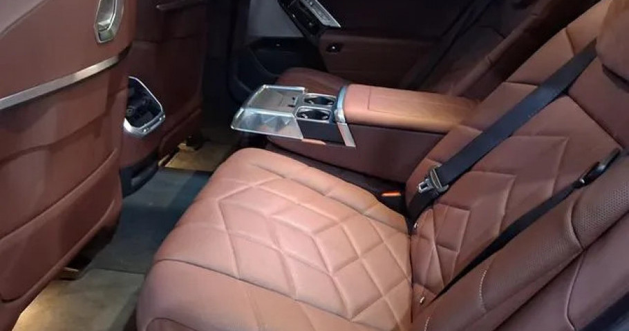 Bmw 7-Series 