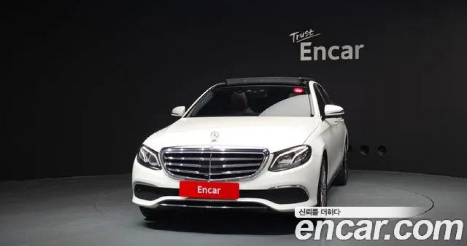 Mercedes-Benz E-Class 
