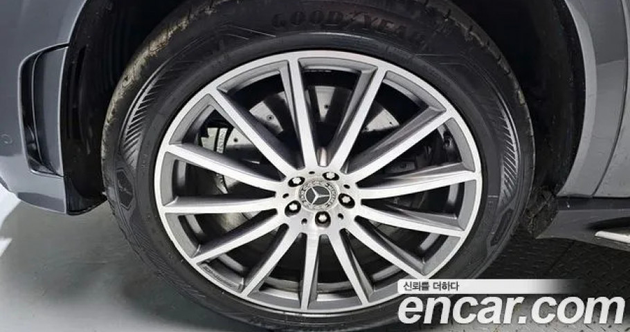 Mercedes-Benz Gls-Class 