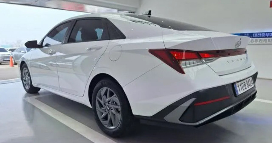 Hyundai Avante (Elantra) 