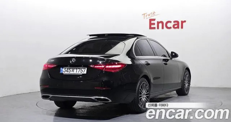 Mercedes-Benz C-Class 