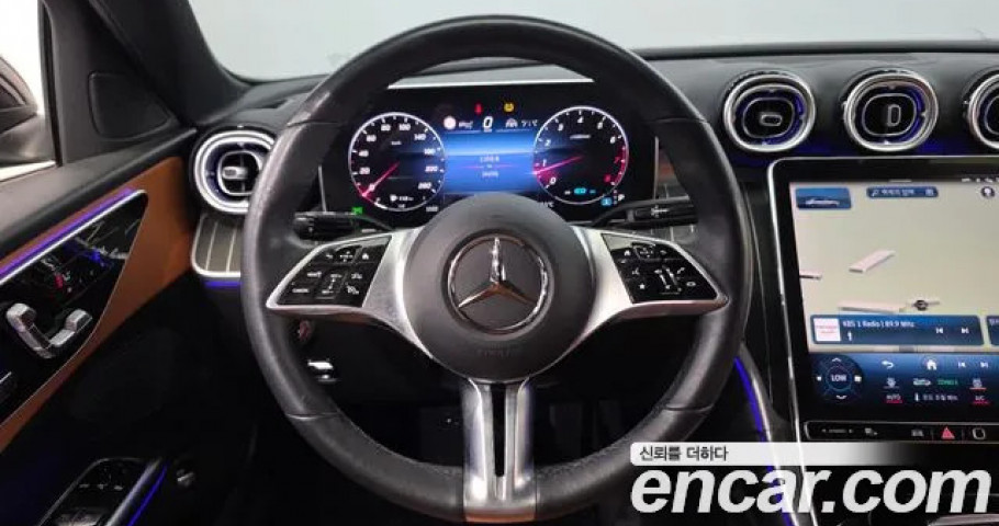 Mercedes-Benz C-Class 