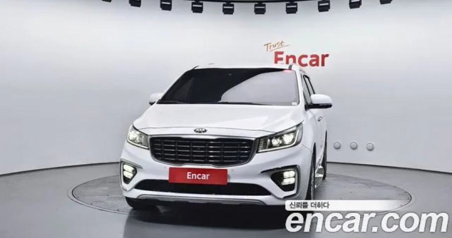 Kia Carnival 