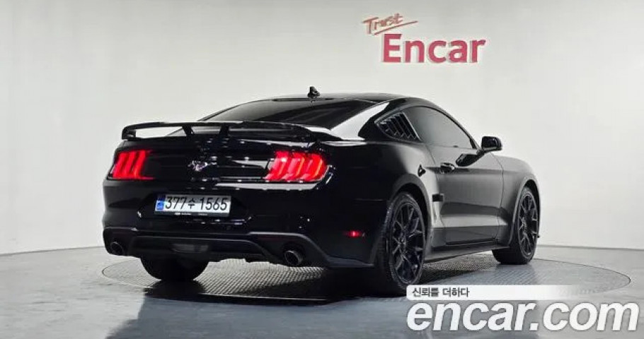 Ford Mustang 