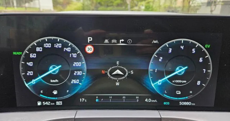 Kia K8 