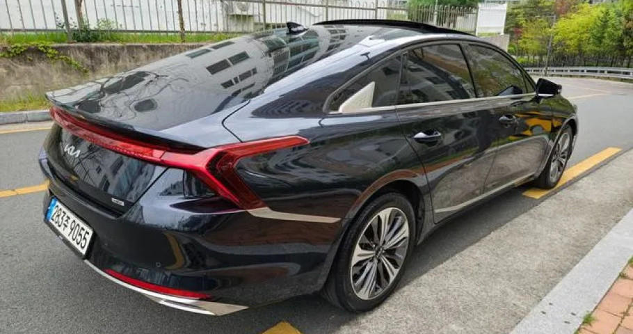 Kia K8 