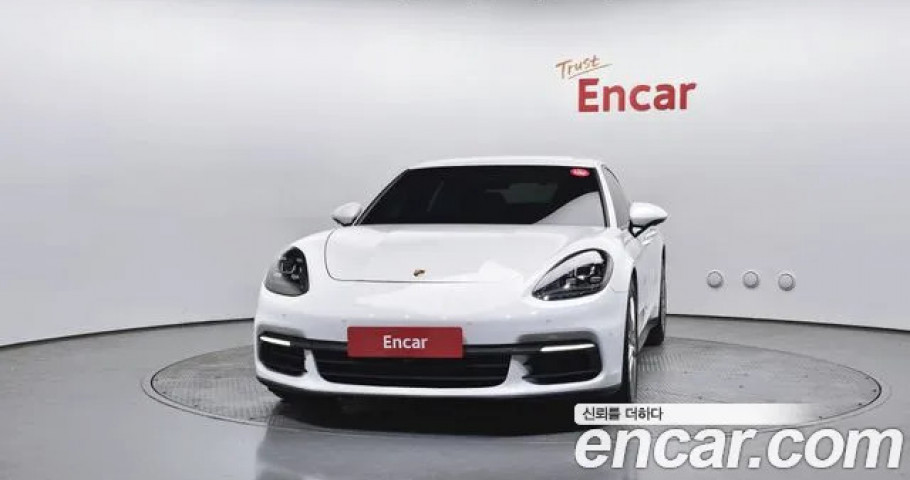 Porsche Panamera 
