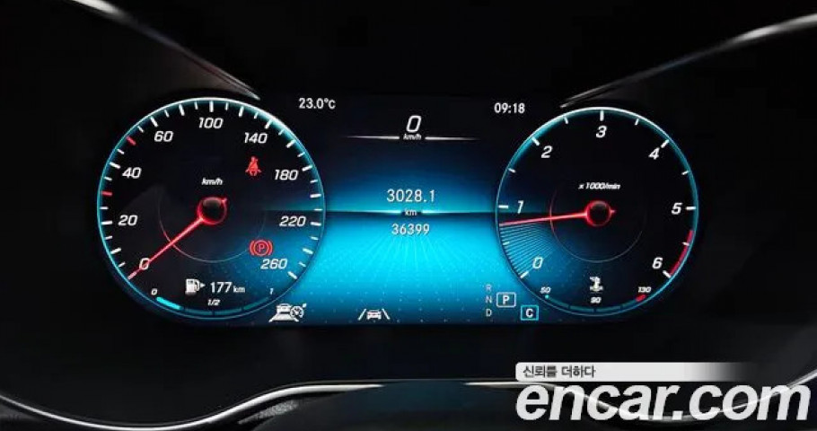 Mercedes-Benz C-Class 