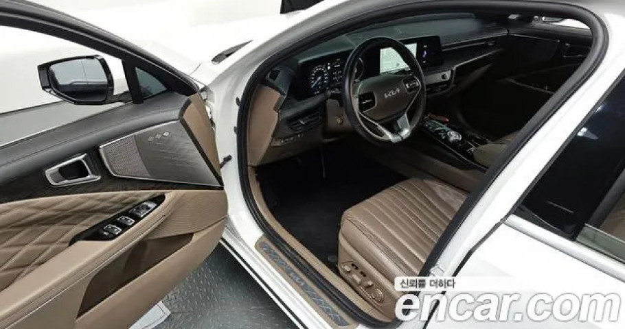 Kia K8 