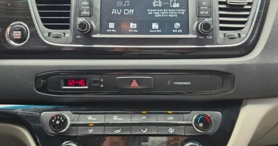 Kia Carnival 