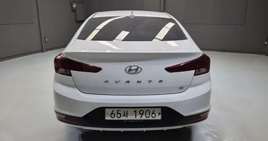 Hyundai Avante (Elantra) 