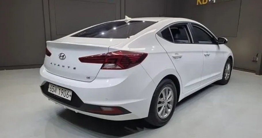Hyundai Avante (Elantra) 