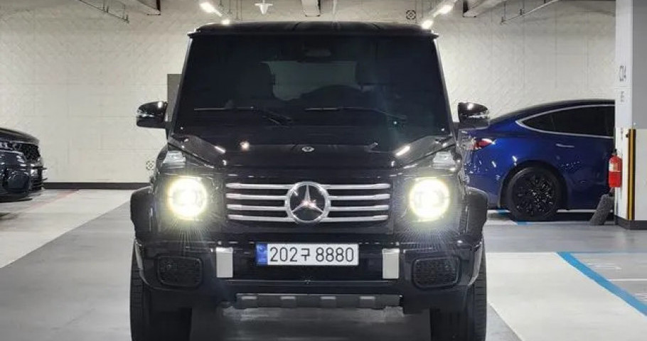 Mercedes-Benz G-Class 