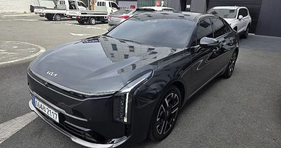 Kia K8 