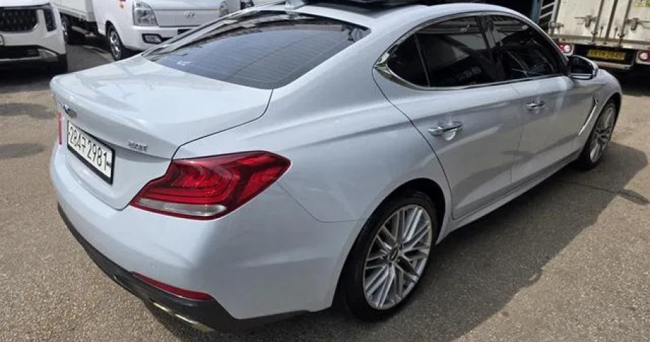 Genesis G70 