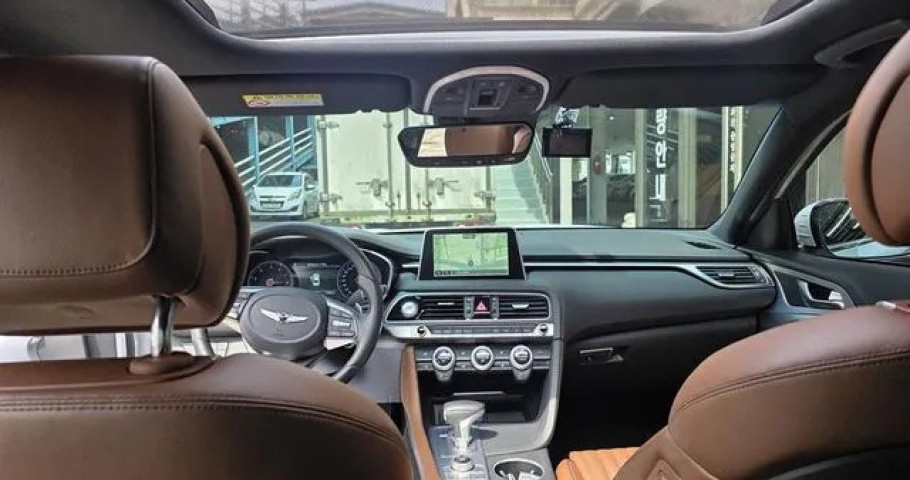 Genesis G70 