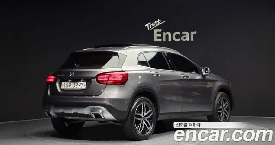 Mercedes-Benz Gla-Class 