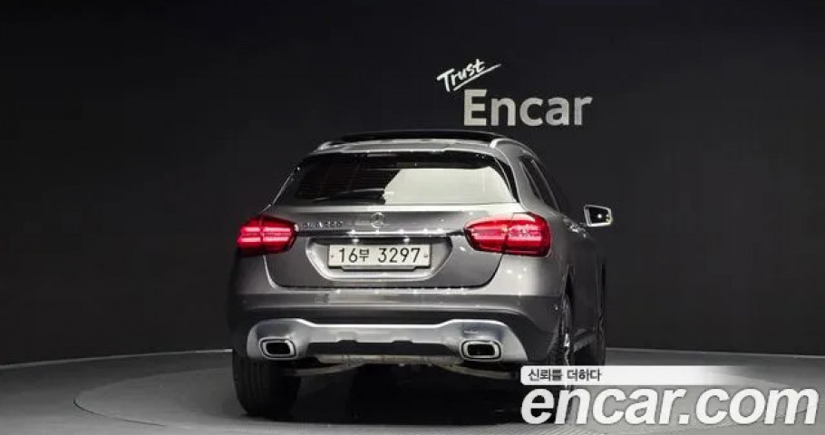 Mercedes-Benz Gla-Class 
