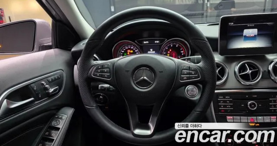 Mercedes-Benz Gla-Class 