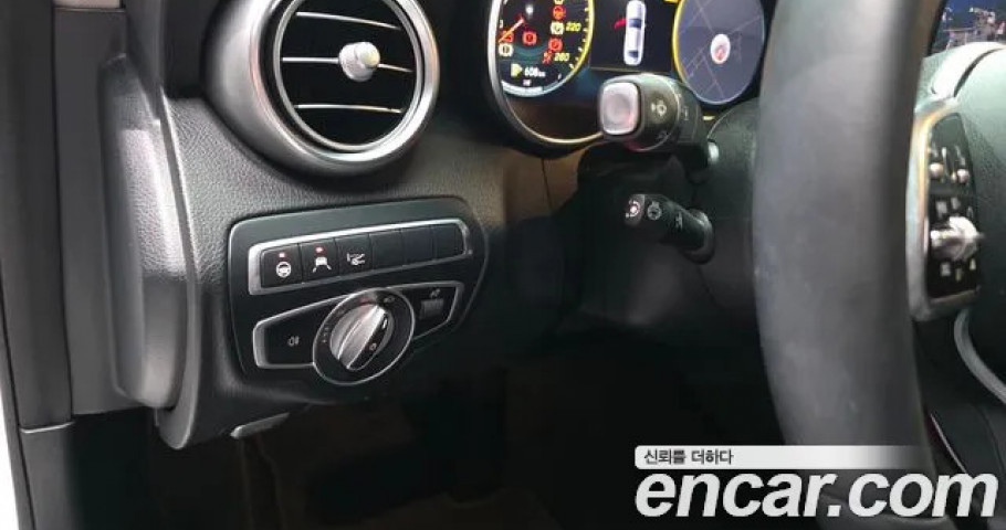 Mercedes-Benz C-Class 