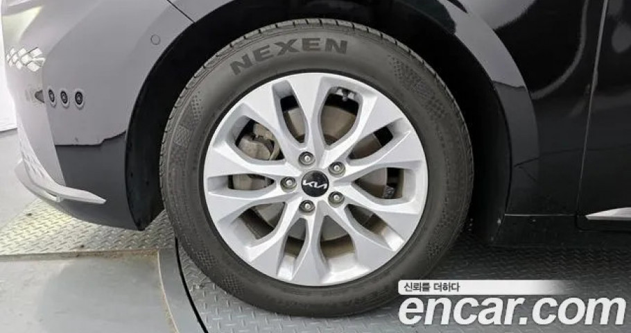 Kia K8 