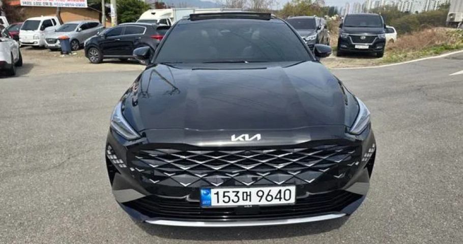 Kia K8 