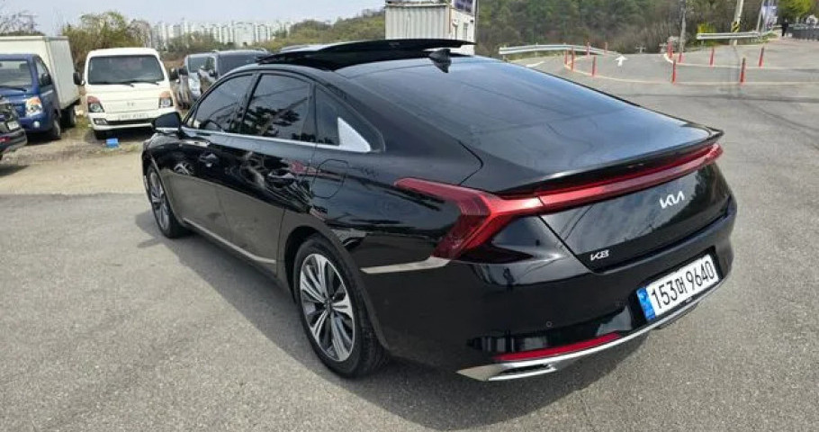 Kia K8 