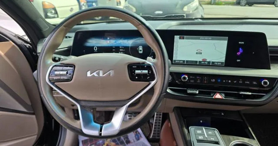 Kia K8 