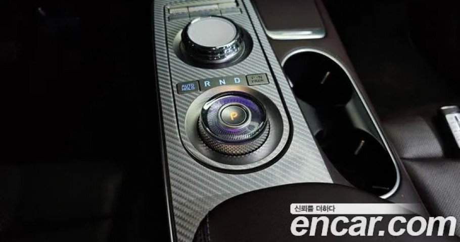 Genesis Gv70 