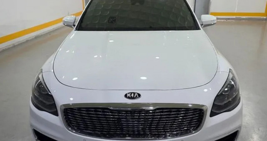 Kia K9 