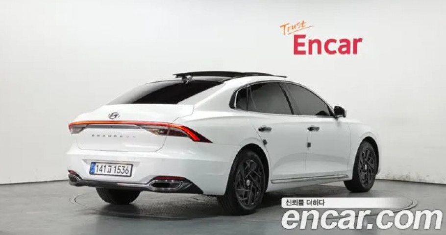 Hyundai Grandeur 